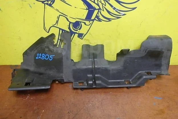 Пыльник радиатора левый VAG 3C0121283B Passat B6 (2005—2010)