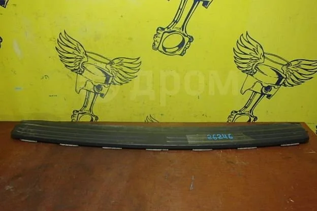 Накладка заднего бампера LAND ROVER LR005751 Freelander II (2006—2010)