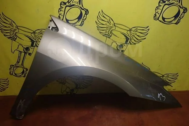 Крыло переднее правое RENAULT 631000032R Laguna III (2007—2012)