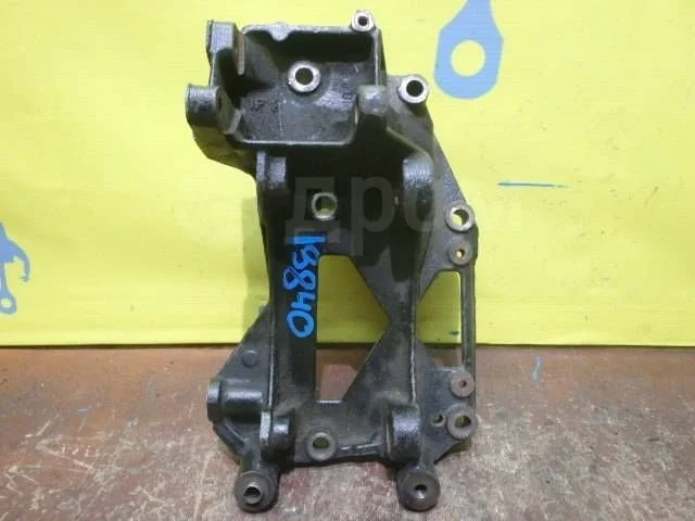 Кронштейн вспомогательных механизмов Peugeot-Citroen 5706K5 C5 I рестайлинг (2004—2008)