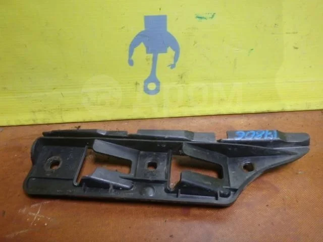 Кронштейн переднего бампера левый VAG 1K0807183 Golf Mk5 (2003—2009)