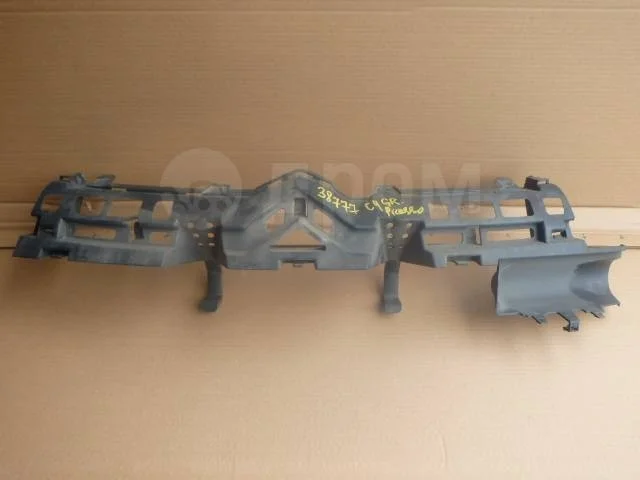 Кронштейн переднего бампера Peugeot-Citroen 7416E7 C4 Picasso I (2006—2013)