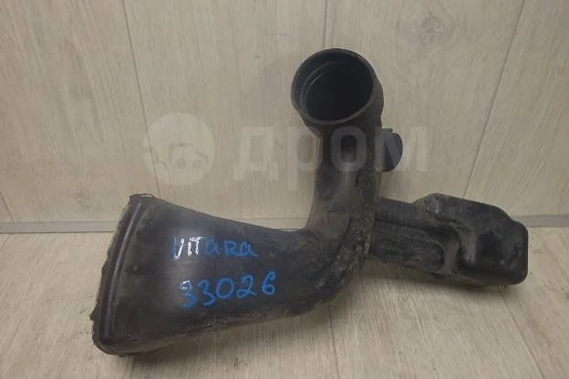 Воздухозаборник SUZUKI 1382065J00 Grand Vitara II (2005—2008)