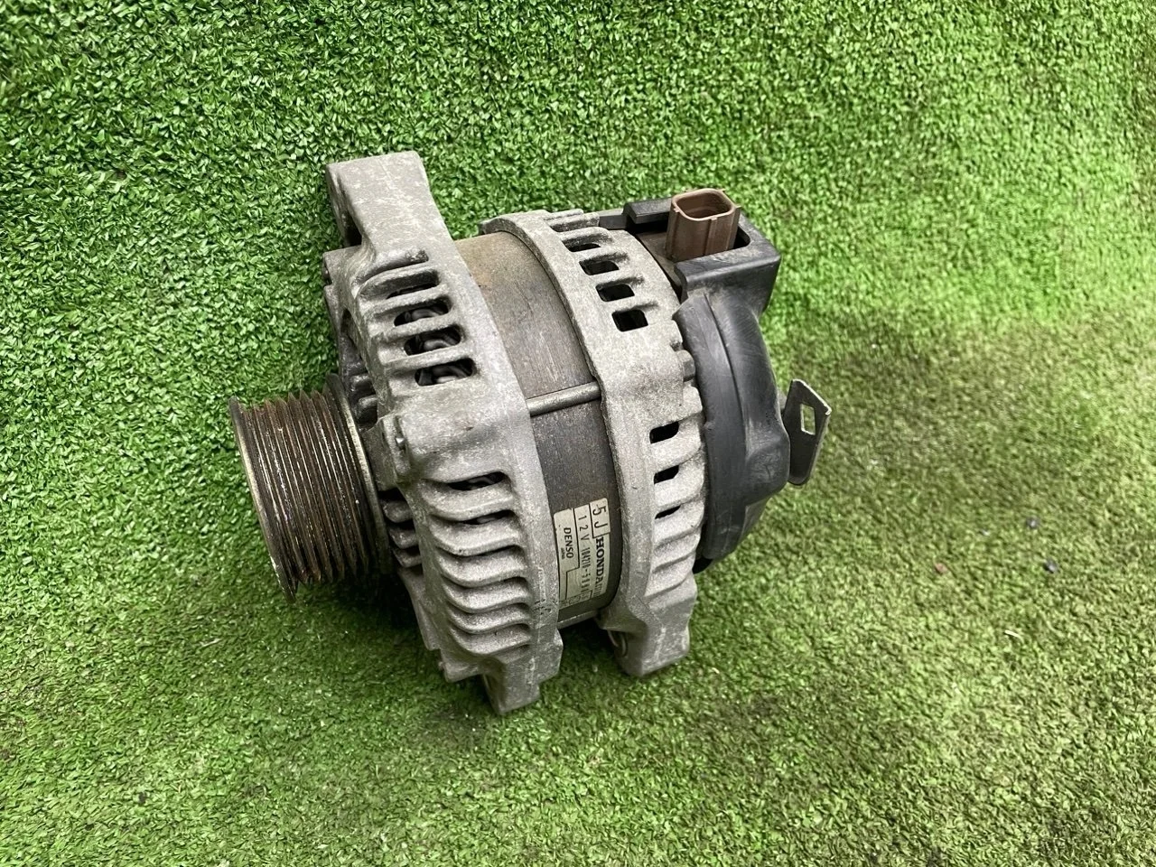 Генератор Honda Accord 2012 CU2