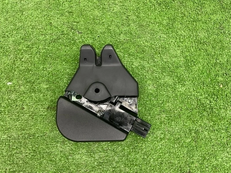 Замок багажника Honda Accord 2011 CU2