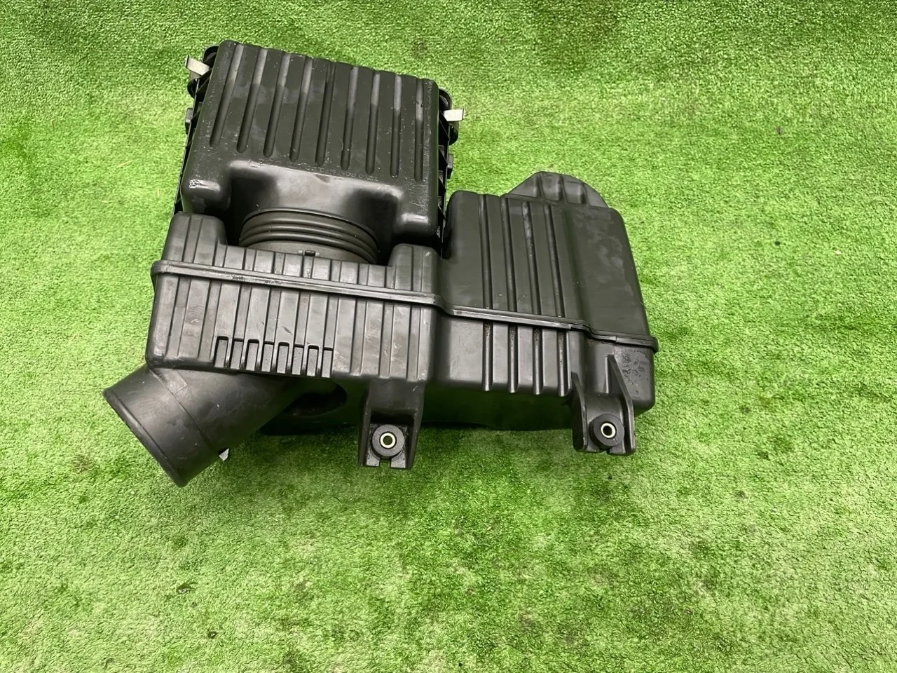 Корпус воздушного фильтра Honda Orthia 1997 EL3