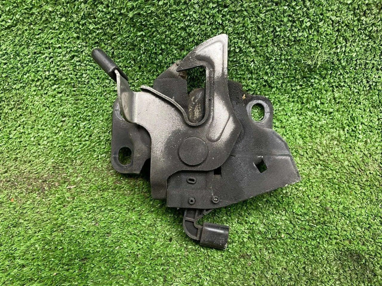 Замок капота Honda Accord 2009 CW2