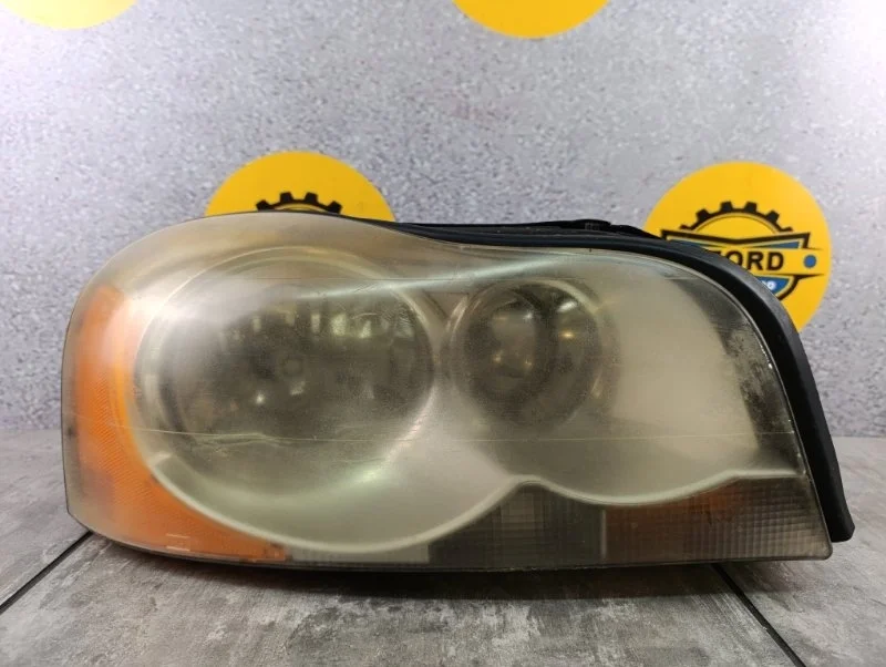 Фара ксеноновая Volvo XC90 2005 C_79