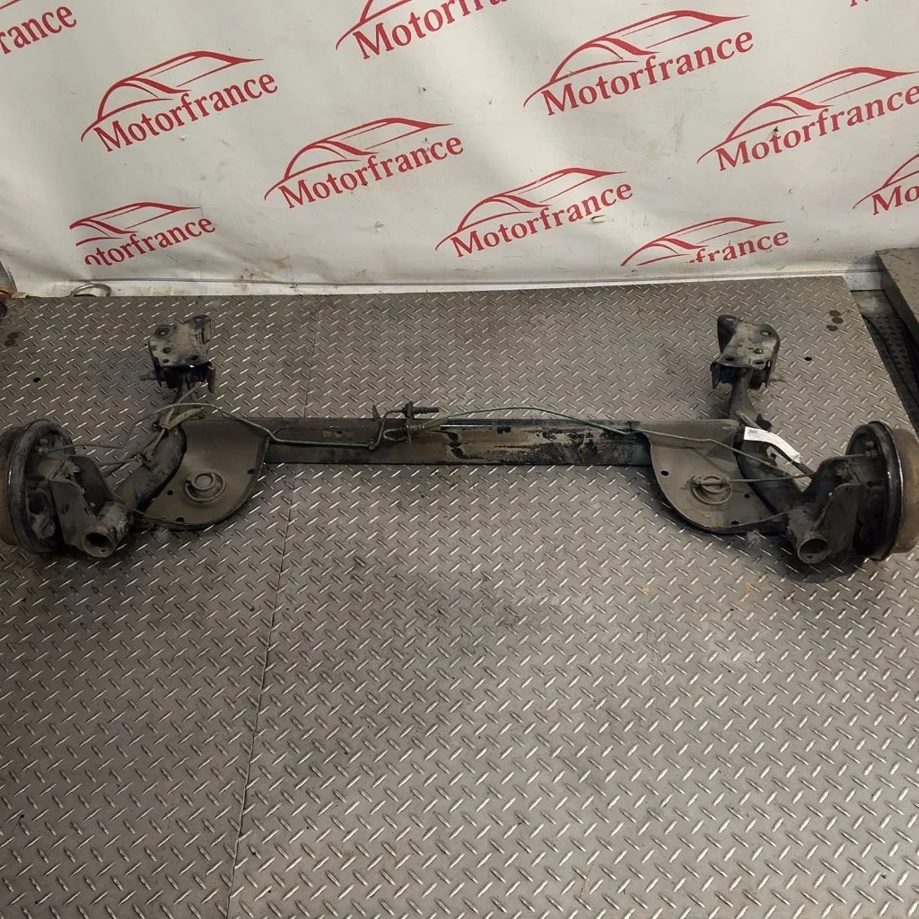 Балка подвески Renault Sandero 2014 555019768R 1, задняя