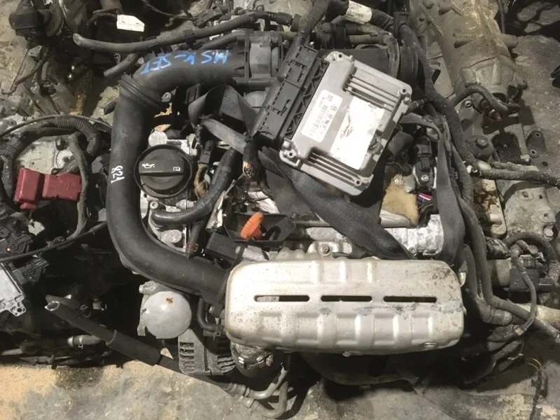 Двигатель Volkswagen Sharan 2012 03C100092A CAVA