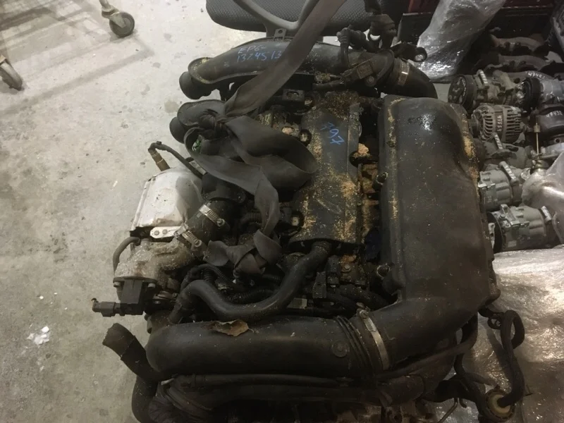 Двигатель Peugeot 3008 2012 0135RJ 1 EP6CDT