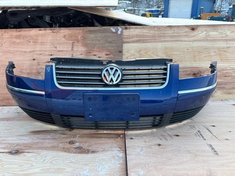 Бампер Volkswagen Passat 2004 3B0807217K B5+, передний