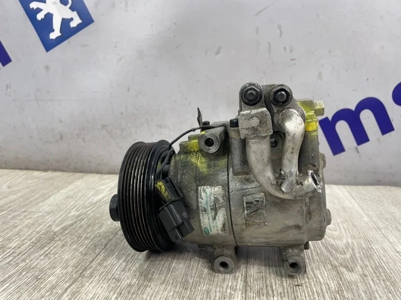 Компрессор кондиционера Hyundai GRAND STAREX 2008 TQ