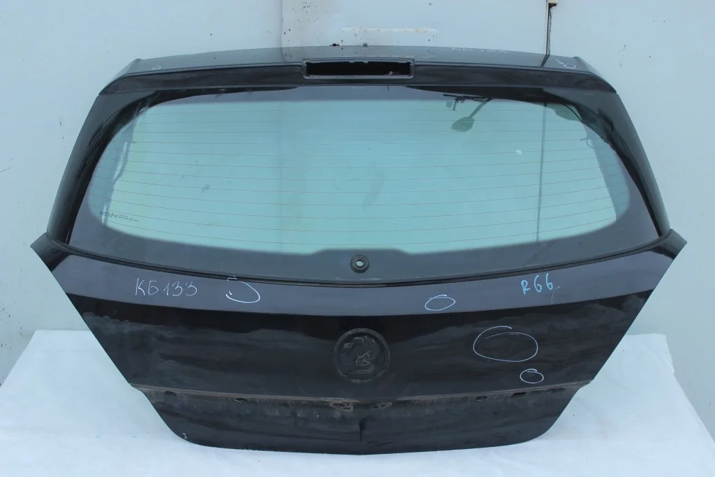 Крышка багажника 5 дв. хэтчбек Opel Astra H КБ133