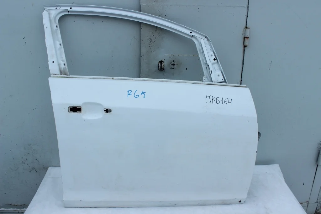 Дверь передняя правая (шпаклевка) Opel Astra J