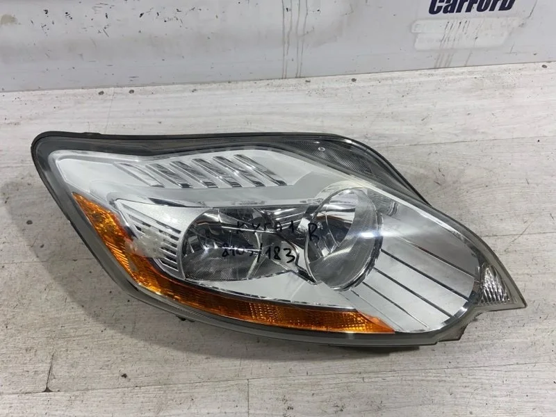 Фара правая Ford Kuga 1 (08-12) SUV 2.0L DURATORQ