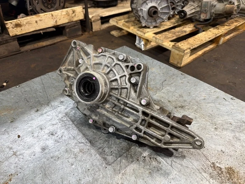 Редуктор Chevrolet TRILBLAZER 2001-2009 15931324, передний