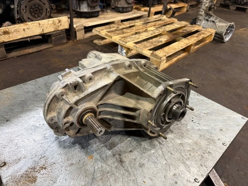 Раздаточная коробка Chevrolet TRILBLAZER 2001-2009 24236607
