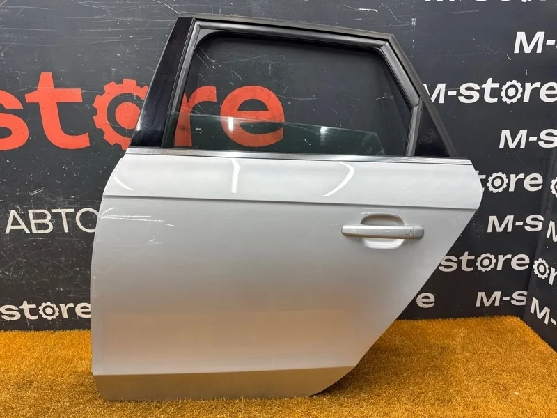 Дверь Audi A4 2010 8K9833051D B8/8K CDNC, задняя левая