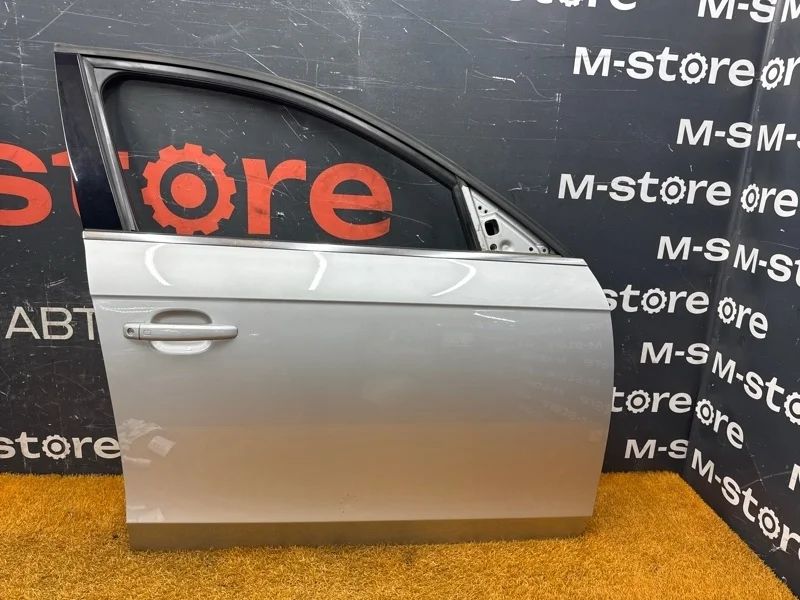 Дверь Audi A4 2010 8K0831052J B8/8K CDNC, передняя правая