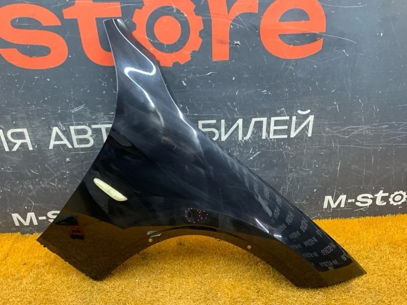 Крыло Bmw X1 2011 41002993156 E84 N20B20A, переднее правое