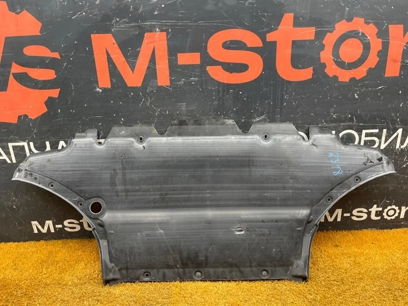 Защита двигателя Audi A4 2010 8K0863821AF B8/8K CDNC