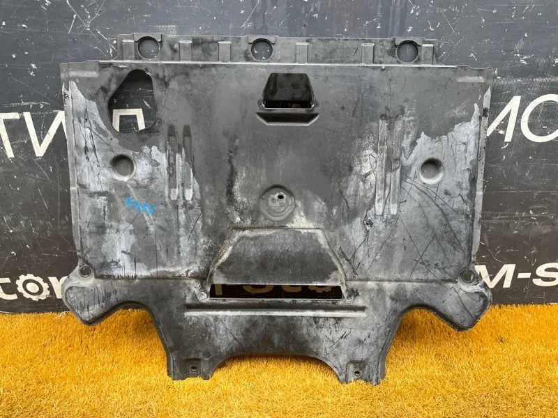 Защита двигателя Audi A4 2010 8K1863822J B8/8K CDNC