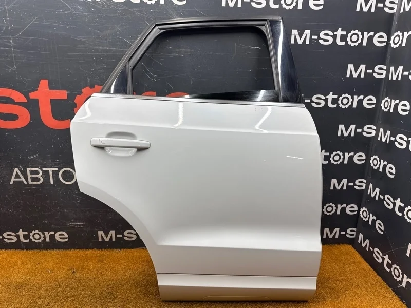 Дверь Audi Q3 2012 8U0833052 8U CPSA, задняя правая