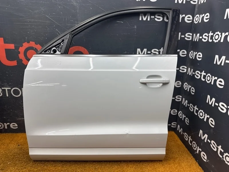 Дверь Audi Q3 2012 8U0831051B 8U CPSA, передняя левая