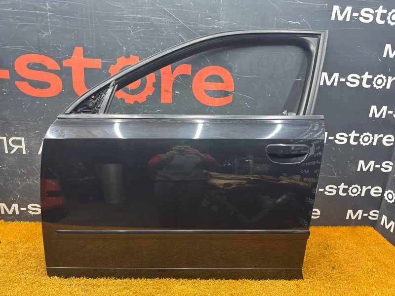 Дверь Audi A4 2004 8E0831051 B6/8E ALT, передняя левая