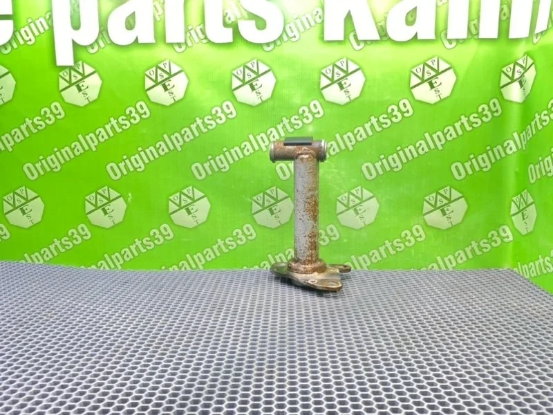 Кронштейн усилителя бампера Audi A6 2000 4B0807134B C5 AVANT ARJ 2.4I, передний правый