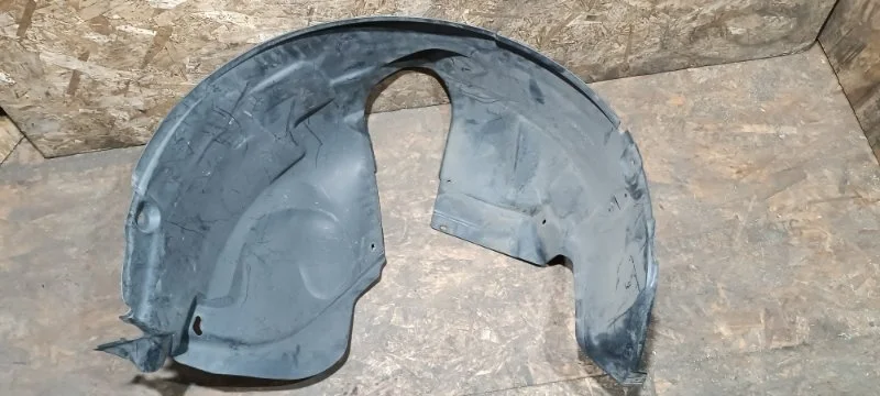 Подкрылок Land Rover Freelander 2008 L359