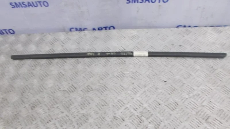 Молдинг стекла двери Volvo S40 2005-2012 31297663, задний правый