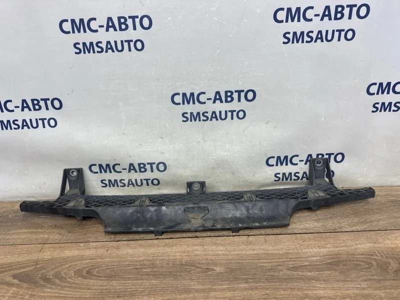 Кронштейн бампера Volkswagen Touareg 7P6807192 NF 3.6 CGRA, передний