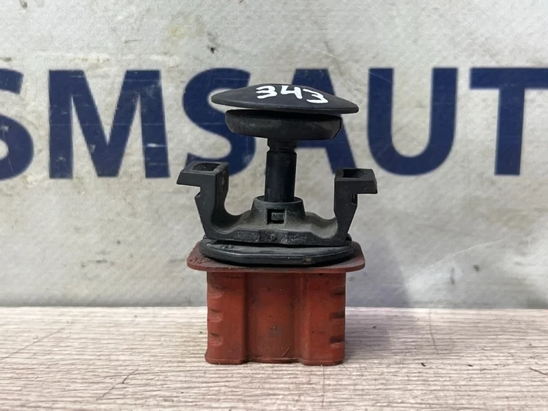 Кронштейн радиатора Mercedes-Benz E-Class A1695040114 C207 3.5