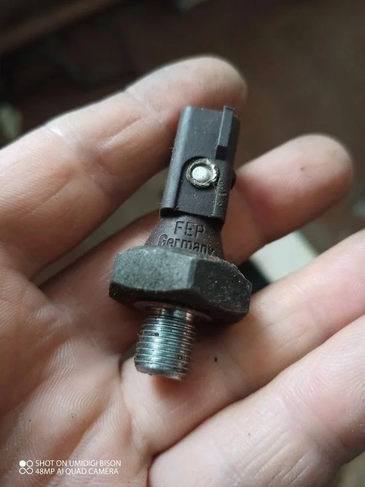 Датчик давления масла Audi Q5 I рестайлинг (2012—2017)