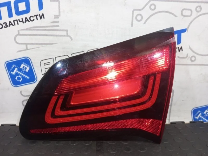 Фонарь задний внутренний правый Citroen C4 9808624780 С7 HNY HN01