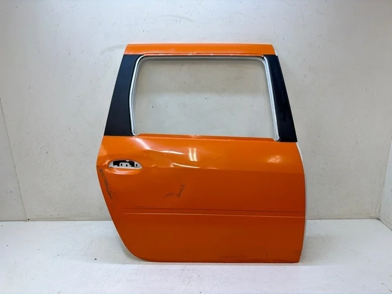Дверь Lada Largus 2014-2025