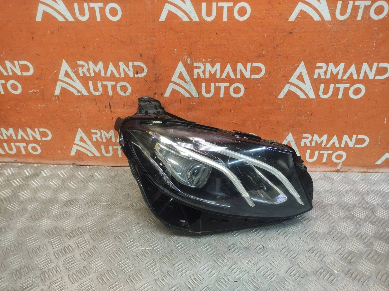 Фара Mercedes -Class 2016-2020 W213, S213, C238