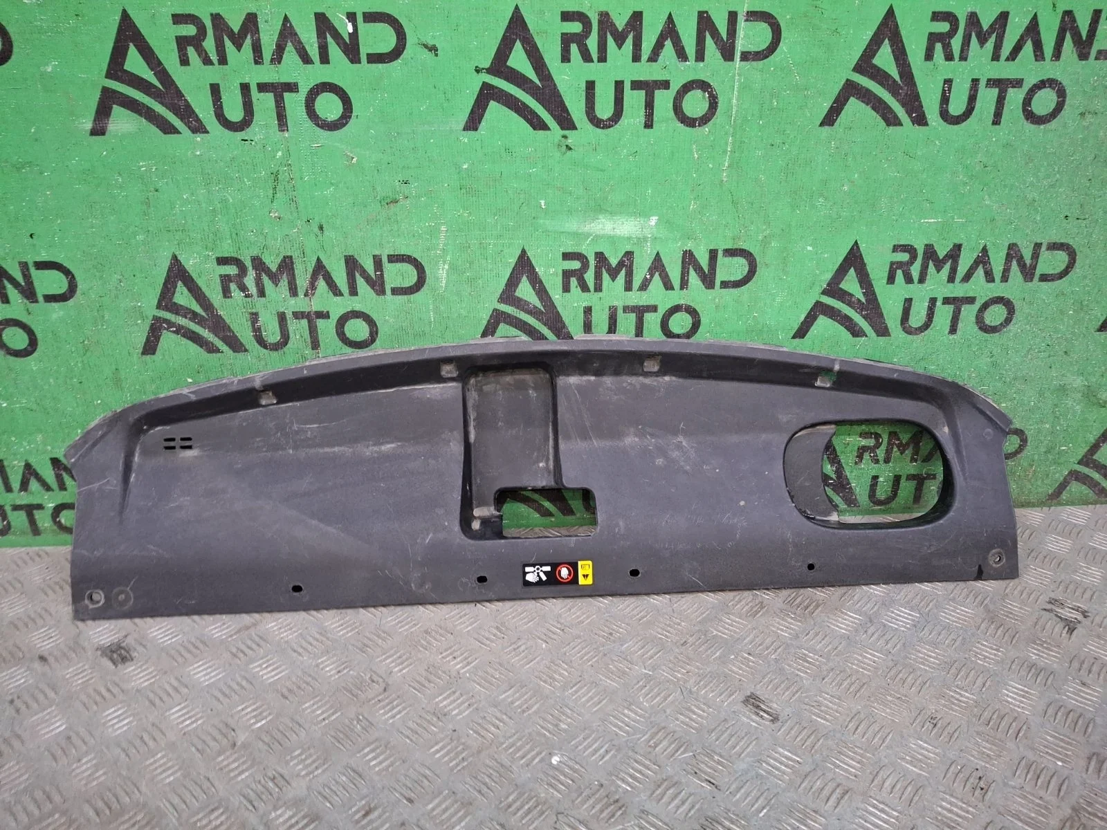 Кожух замка капота Kia Sorento 2014-2020 3 Prime UM