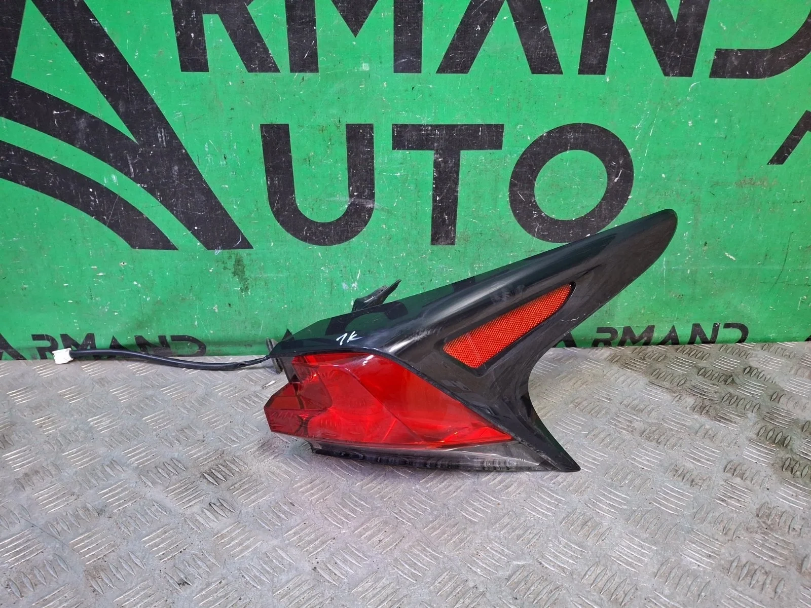 Фонарь внешний Lexus NX 2017-2021