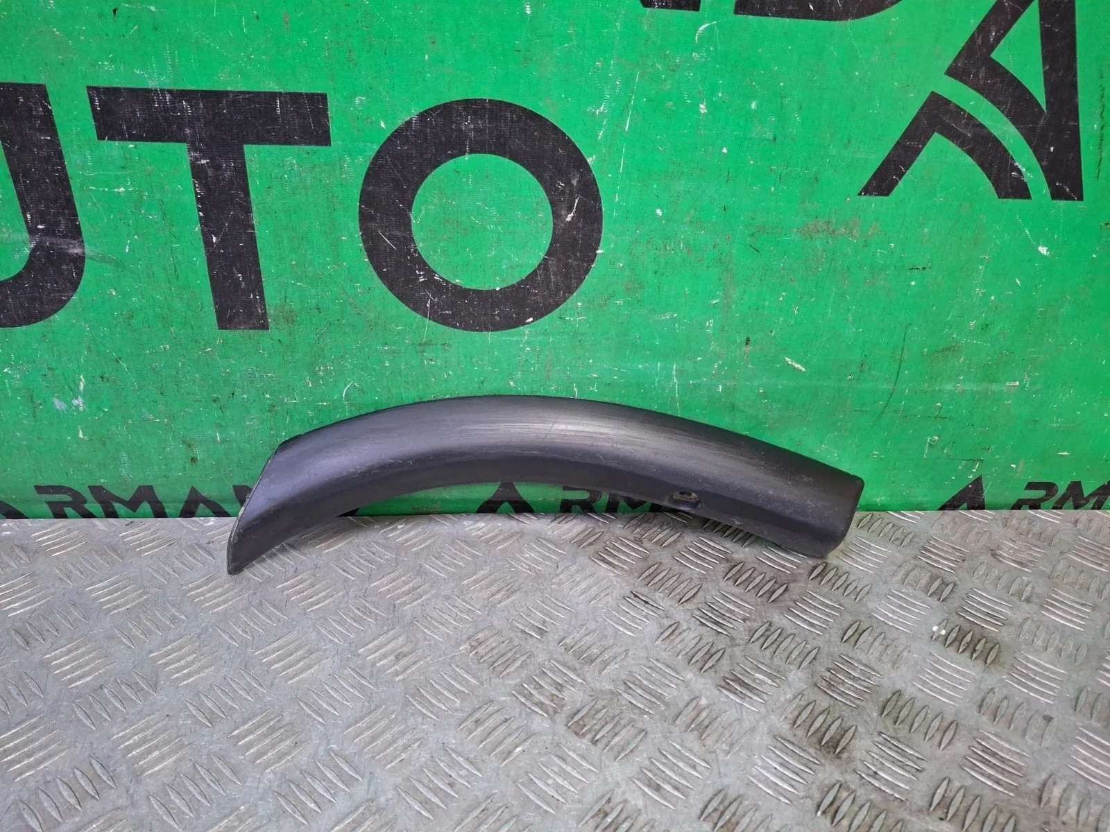 Расширитель бампера Mitsubishi Outlander 2014-2018 3