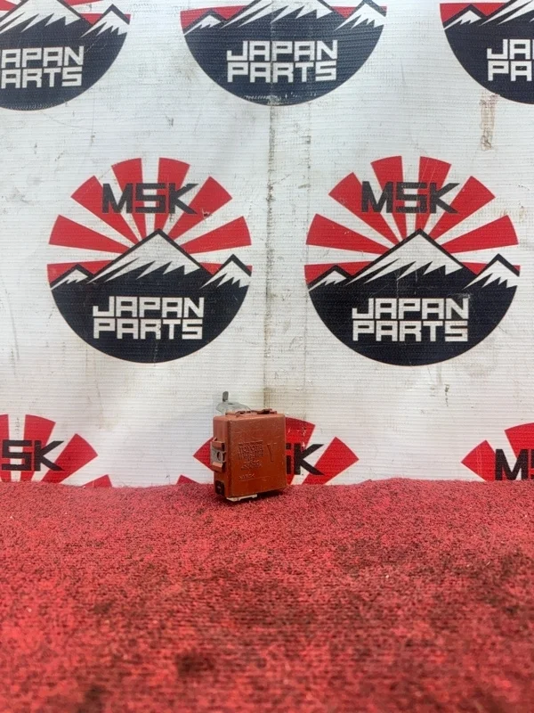 Блок управления центральным замком Toyota Land Cruiser Prado 2019 8597060090 150 1GD-FTV