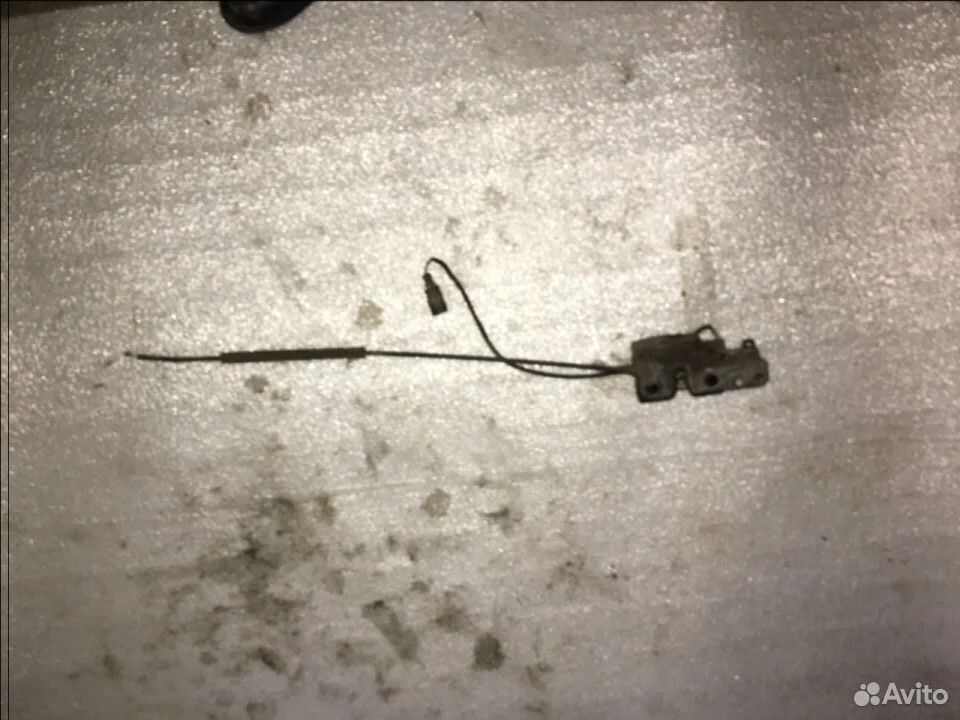 Замок капота 3c1823509d vw passat cc