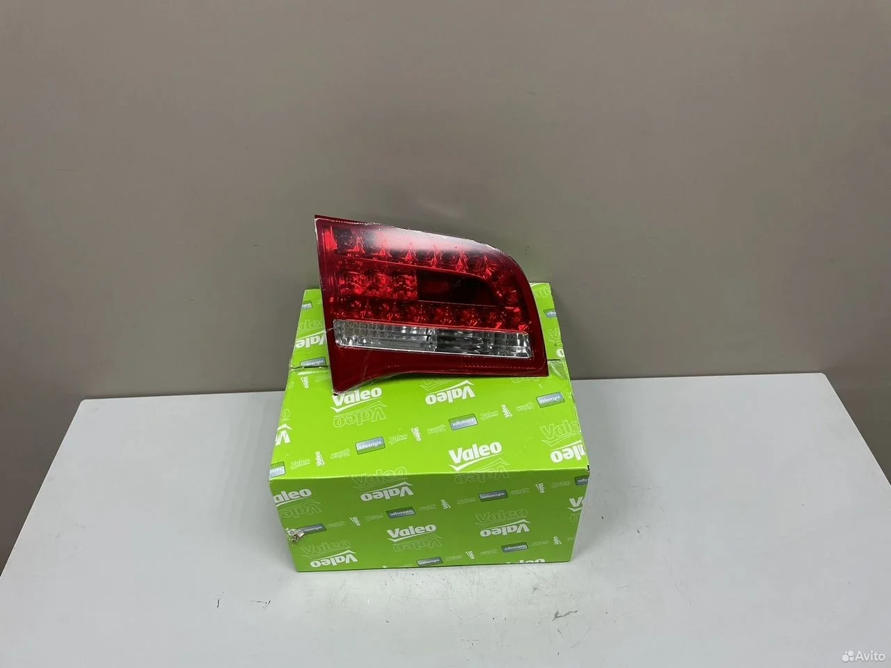 Новый фонарь в крышку левый audi a6 4f c6 avant ре