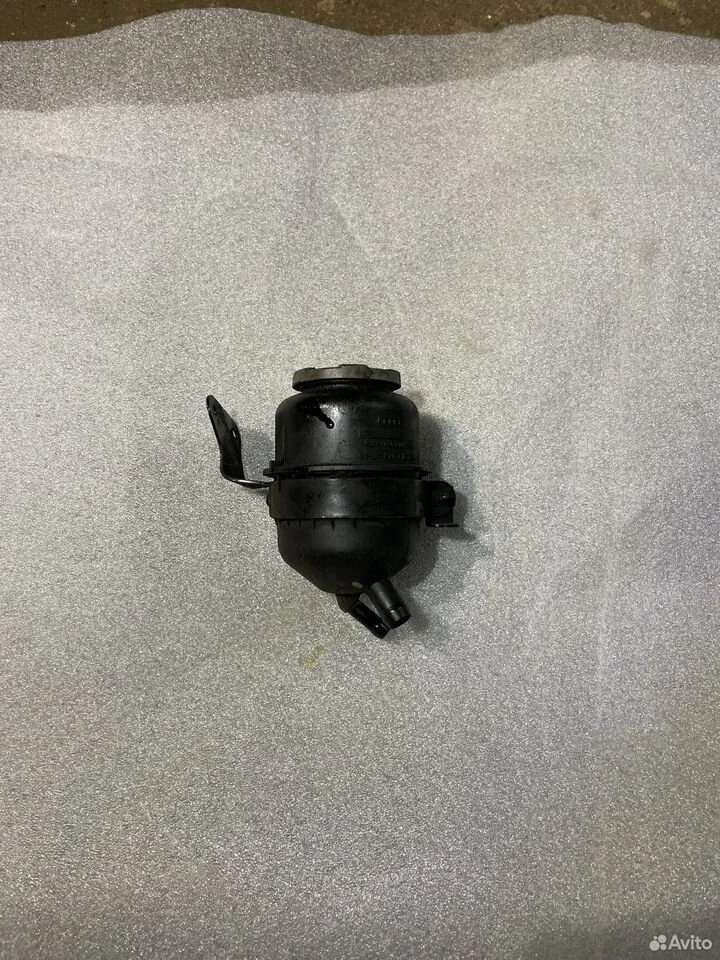 Бачок гур audi a6 4f c6 4f0422373a