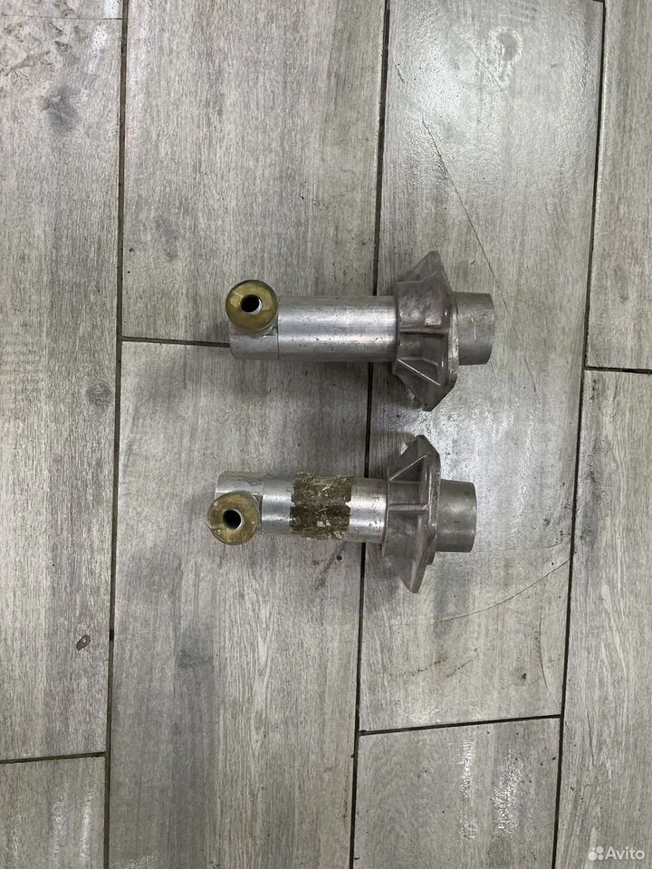 Кронштейн крепления переднего бампера audi s6 c5