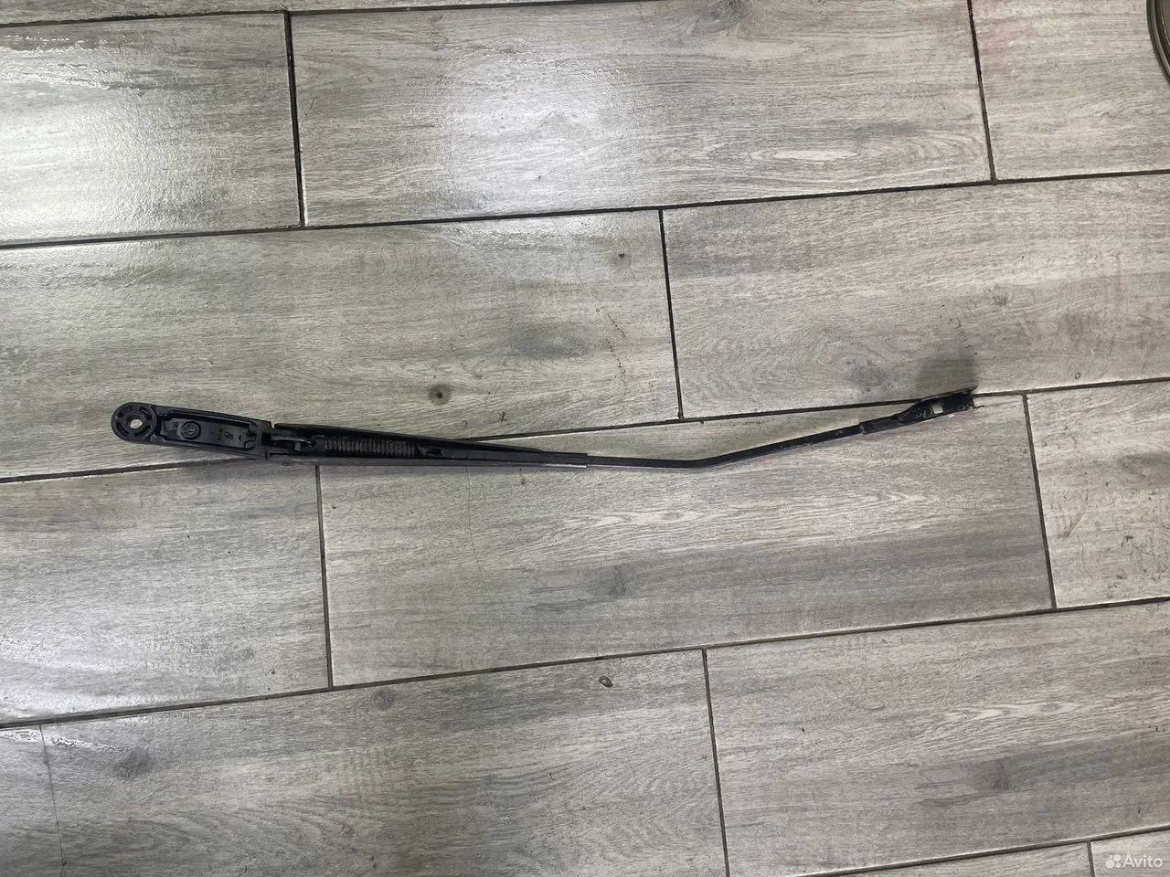 Поводок дворинков правый skoda octavia a7