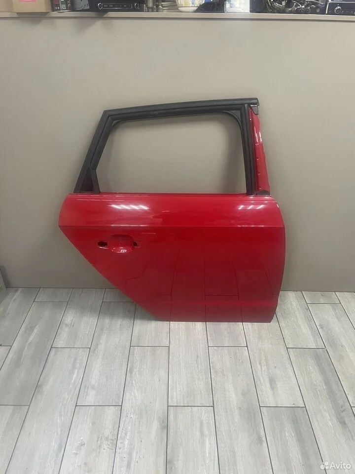 Дверь задняя правая audi a3 8v хэтчбек