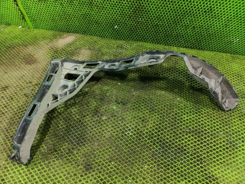 Кронштейн бампера задний левый Volkswagen Polo 5 2018 6RU807393 СЕДАН CWV